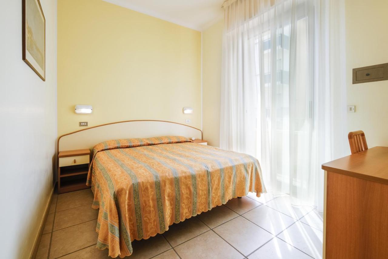 Hotel Thea