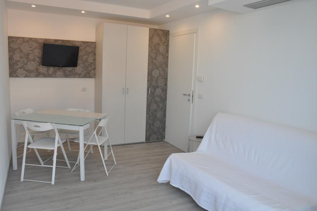 Hotel Thea