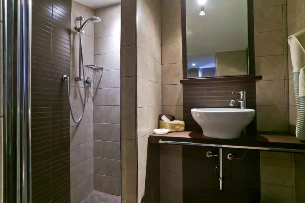 Thea Hotel
