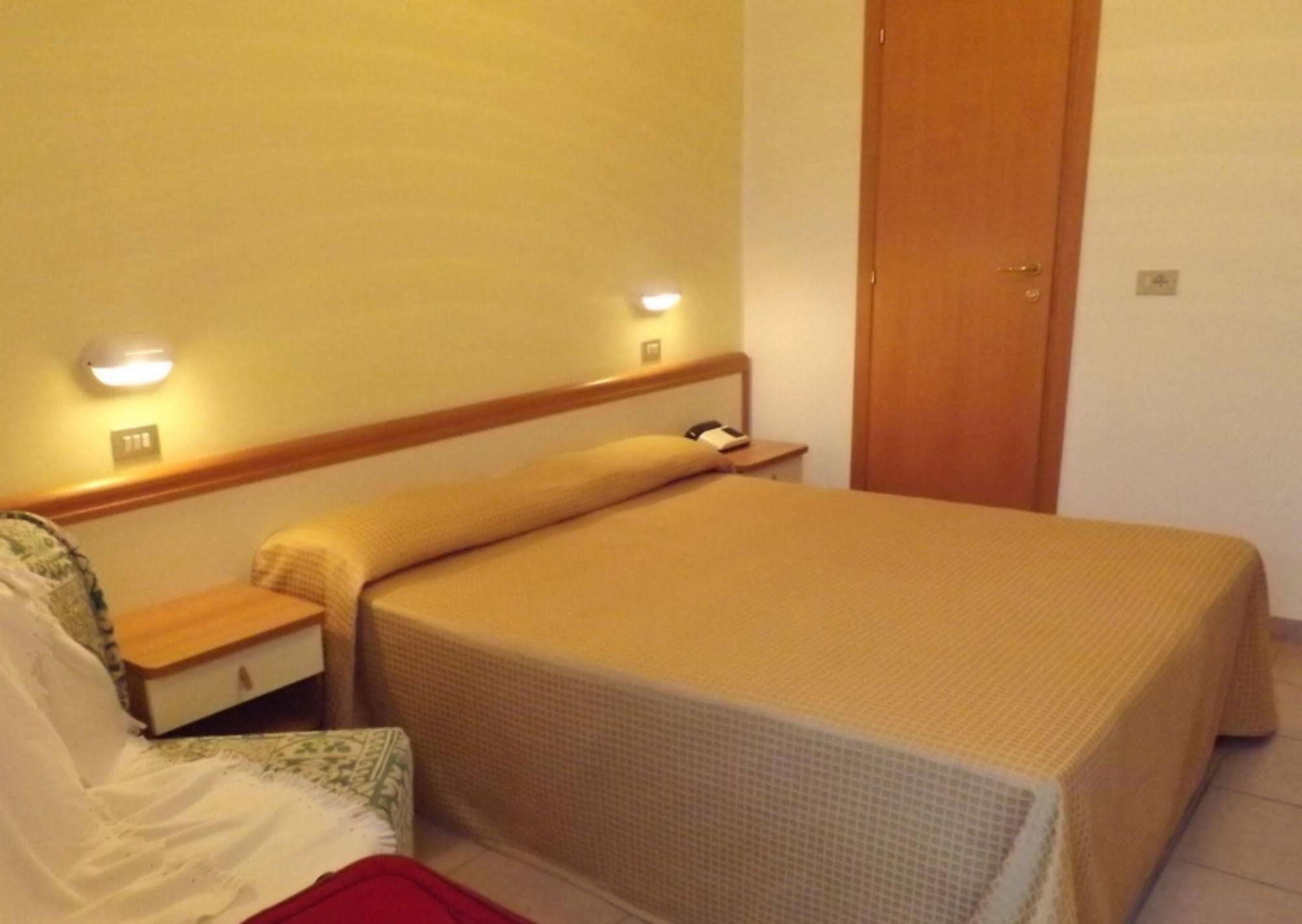Thea Hotel