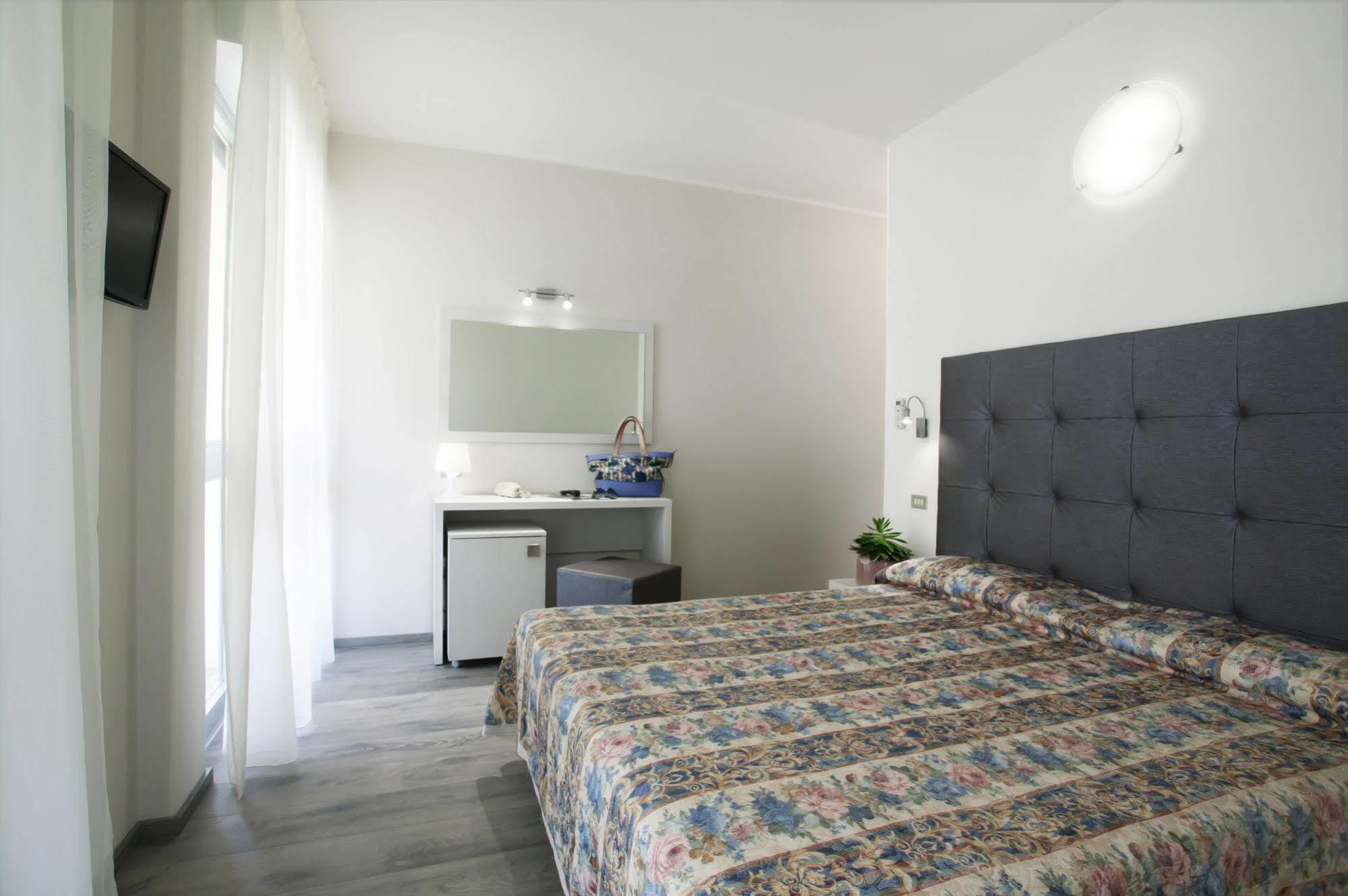 Thea Hotel